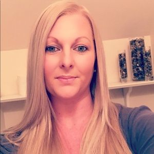 Meet your Posher, Laurie